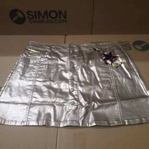 BOX CONTAINING APPROXIMATELY 15 BRAND NEW SIMPLY BE GOLD DENIM MINI SKIRTS - SIZE 20