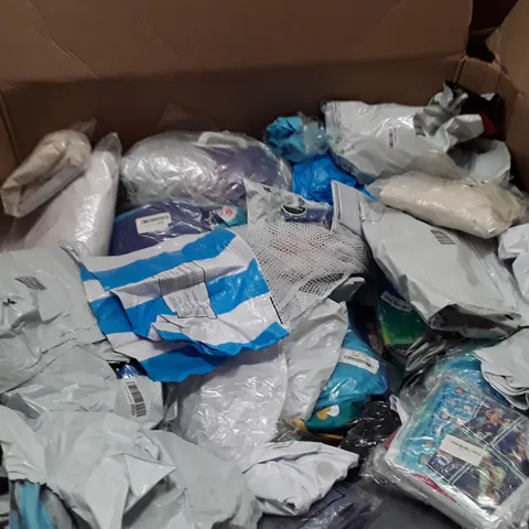 PALLET CONTAINING AN ASSORTMENT OF INFLATABLE ITEMS TO INCLUDE POOL NETS, CHAIRS, ARM BAND AND SPACE HOPPERS ECT