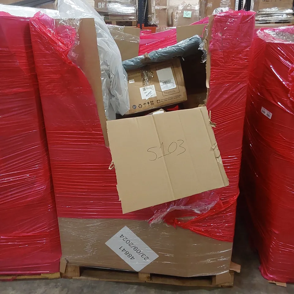 PALLET OF ASSORTED HOUSEHOLD ITEMS AND CONSUMER PRODUCTS TO INCLUDE; MATTRESS, PLAYPEN, BOXED FURNITURE ETC 