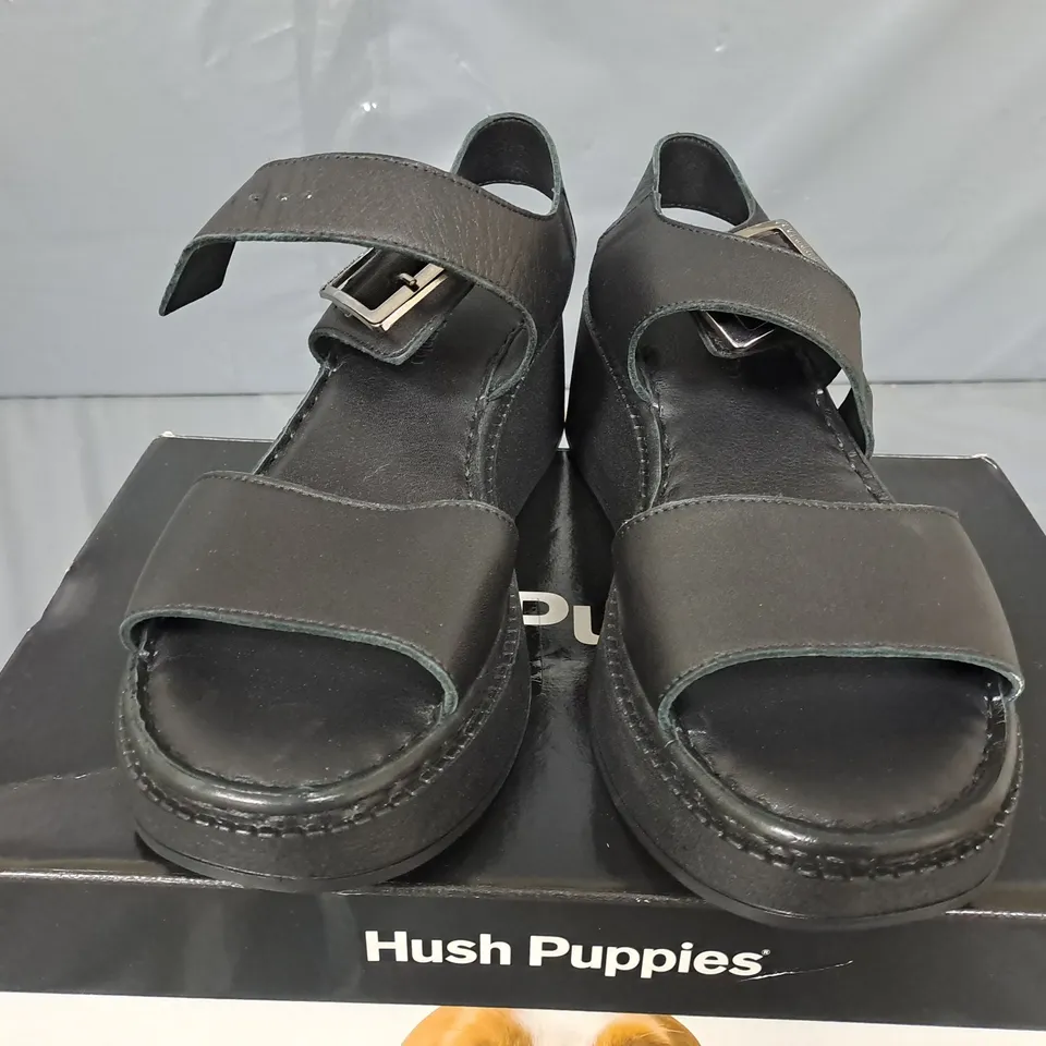 BOXED PAIR OF HUSH PUPPIES BEATRIX WEDGE SANDALS IN BLACK - SIZE 37