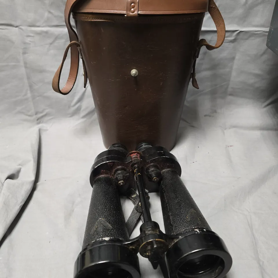 VINTAGE BINOCULARS WITH BROWN LEATHER CARRYING CASE