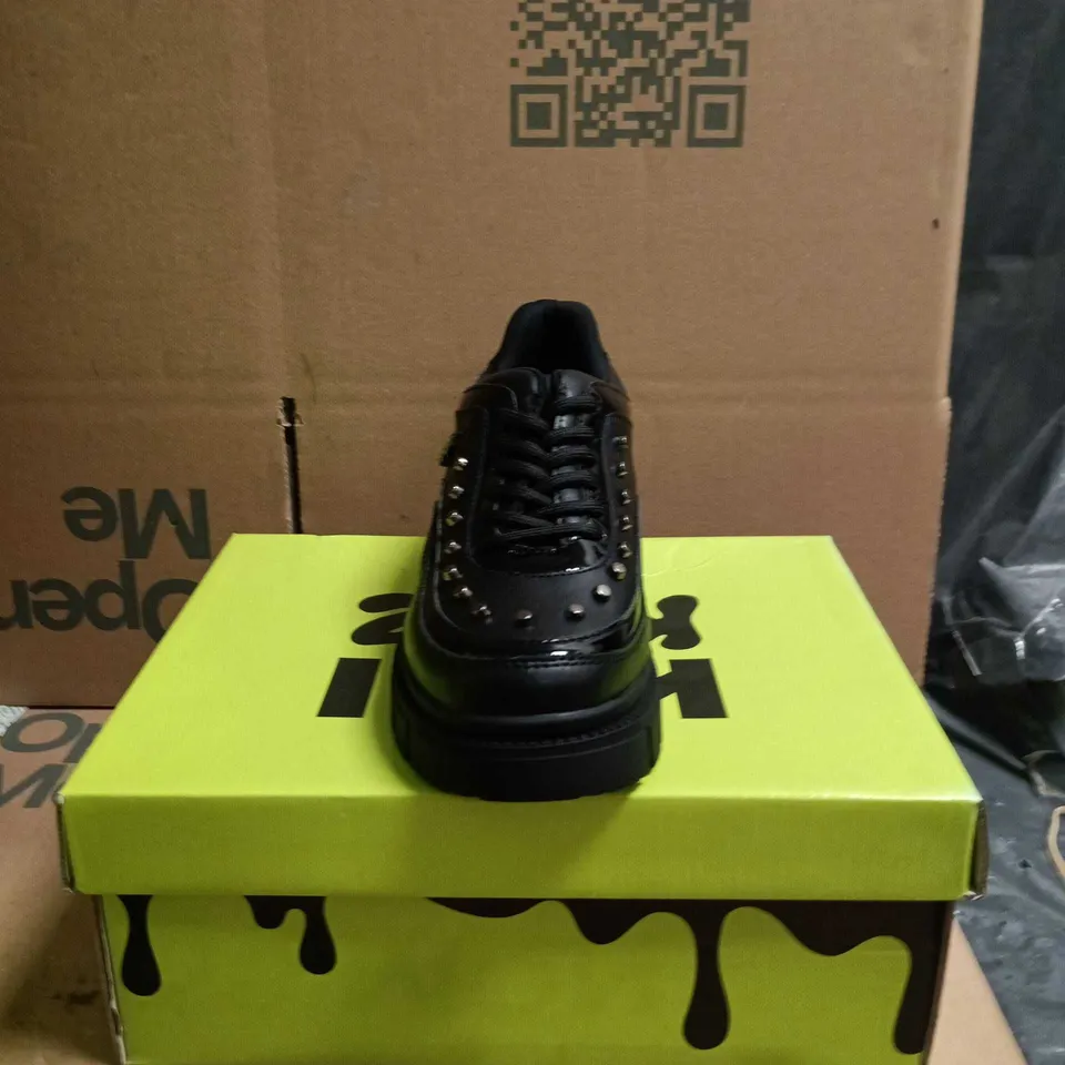 KOI KIDZ LIL BANE OF EXILE TRAINERS BLACK SIZE 1