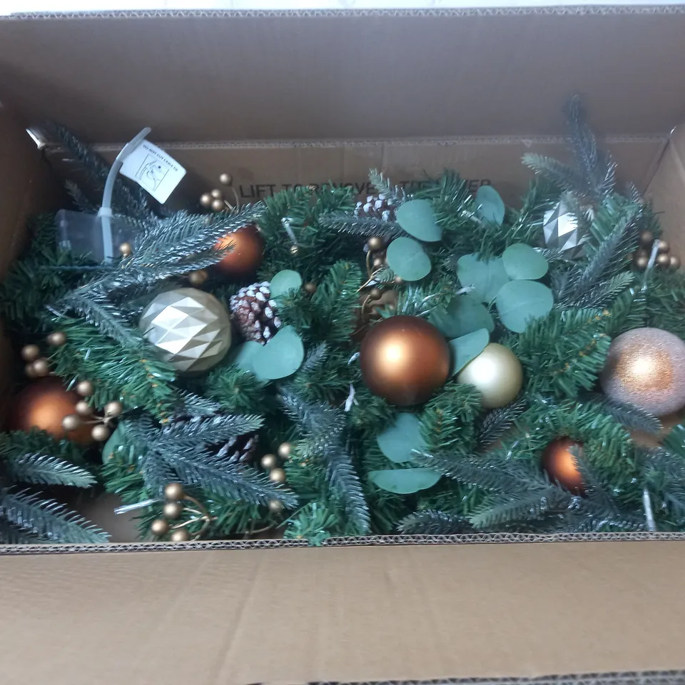 6FT COPPER AND GOLD PRE LIT GARLAND RRP £29.99