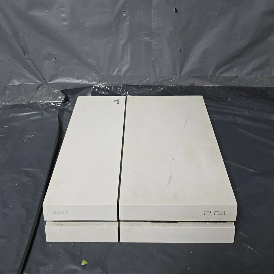 SONY PS4 GAMES CONSOLE - WHITE