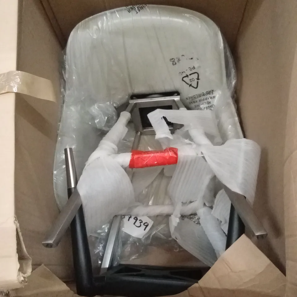 BOXED TO CONTAIN 2 DESIGNER DINING CHAIRS, DESIGNS DIFFER 