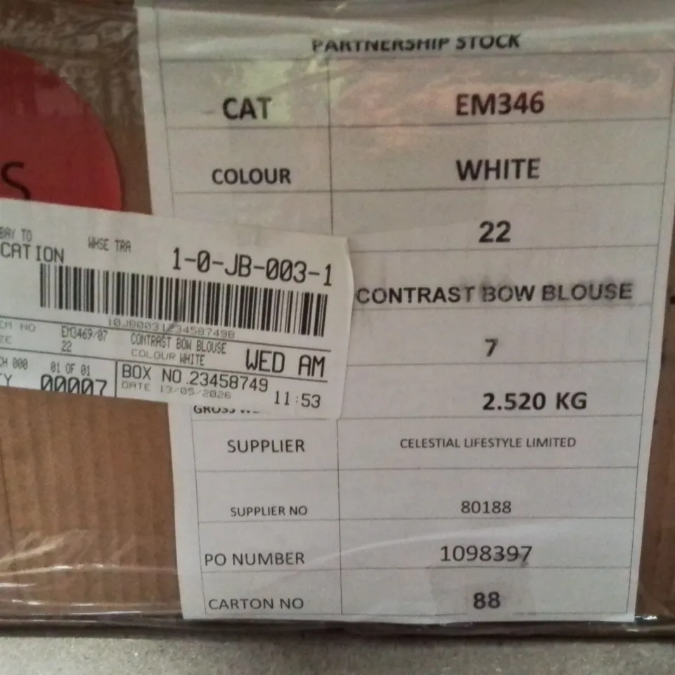 BOXED BRAND NEW APPROXIMATELY 7 SIMPLY BE CONTRAST BOW BLOUSE WHITE SIZE 22