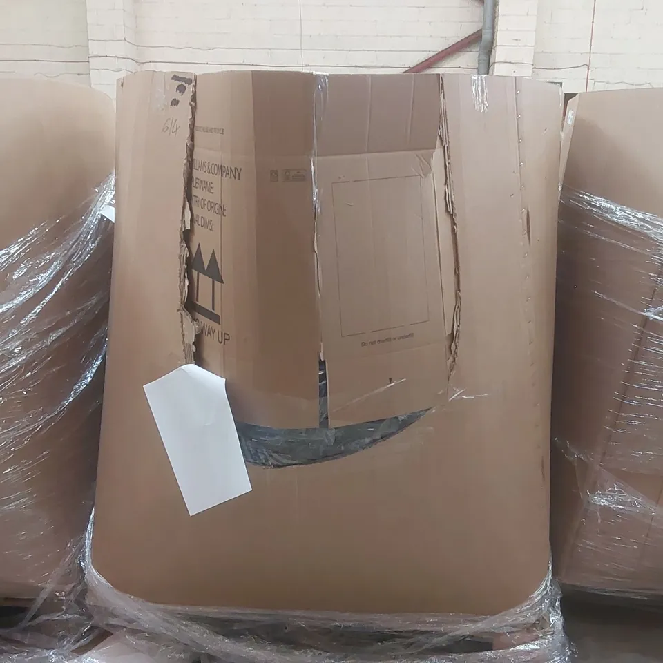 PALLET CONTAINING APPROXIMATELY 600x BRAND NEW ASSORTED DESIGNER CLOTHING ITEMS INCLUDING: ANTHOLOGY SHIRT, JD WILLIAMS TOPS, SIMPLY BE SKIRT ECT