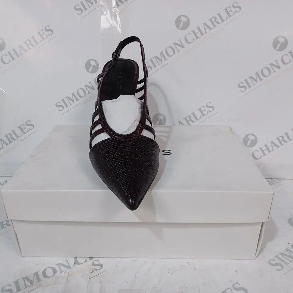 BOXED PAIR OF REISS DAPHNE SLINGBACK HEELS IN POMEGRANATE SIZE 6
