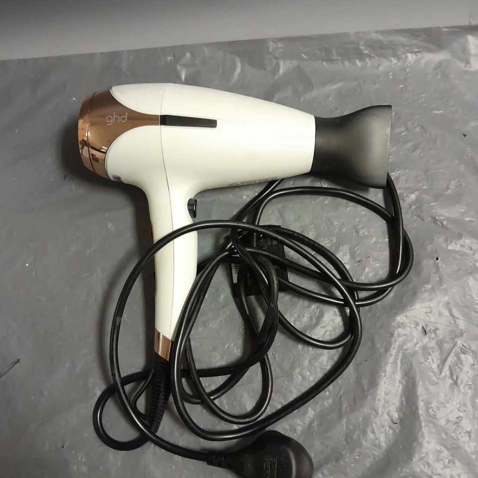 GHD HELIOS PROFESSIONAL HAIR DRYER IN WHITE HE001