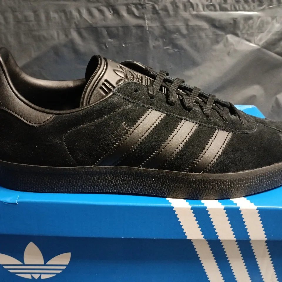BOXED PAIR OF ADIDAS GAZELLE BLACK SUEDE SNEAKERS – UK 11 