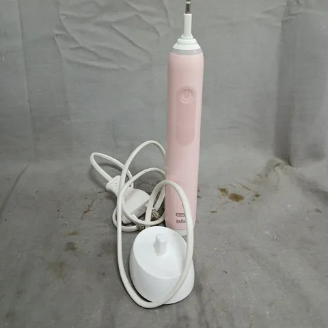 BRAUN ORAL B 3772 TOOTHBRUSH IN PINK