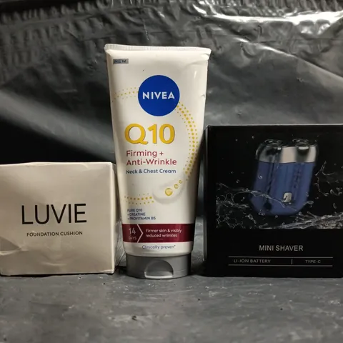 APPROXIMATELY 20 ASSORTED COSMETIC ITEMS TO INCLUDE LUVIE, NIVEA, ETC - COLLECTION ONLY