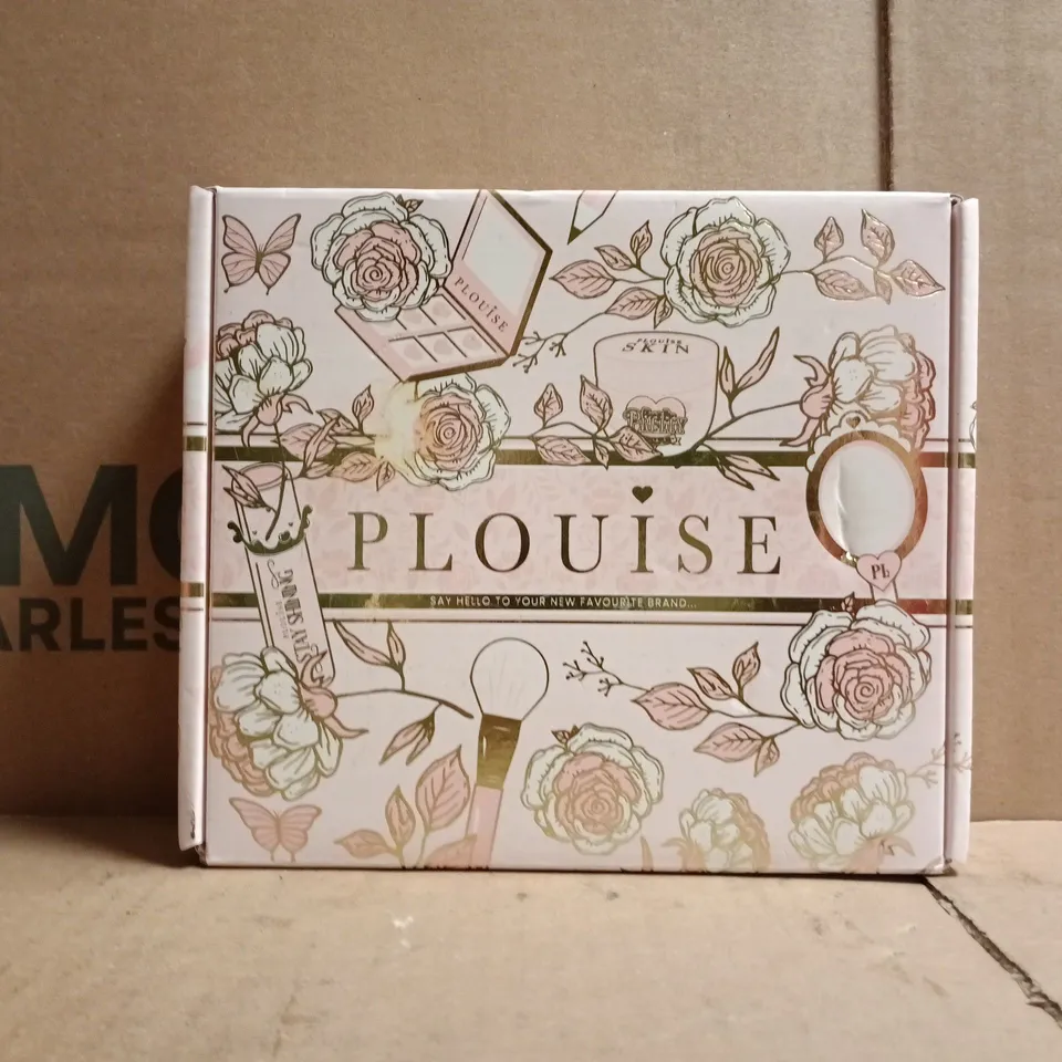 P.LOUISE MYSTERY COSMETIC BOX SET