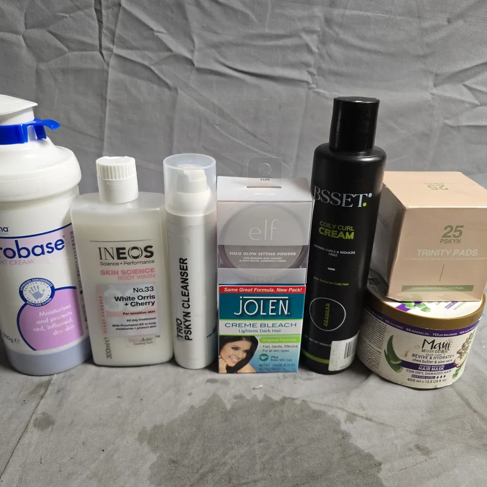 APPROXIMATELY 15 ASSORTED HEALTH & BEAUTY PRODUCTS TO INCLUDE INEOS, ZEROBASE AND COILY CURL CREAM
