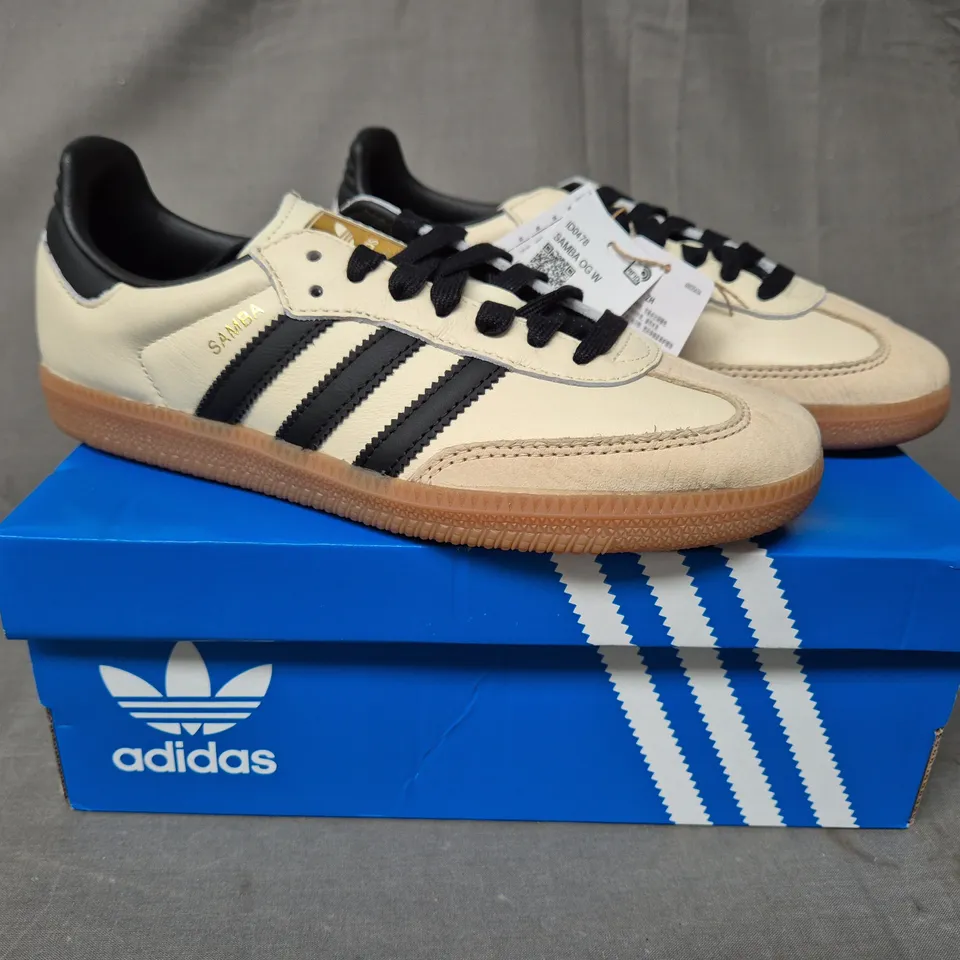 BOXED PAIR OF ADIDAS SAMBA OG WOMEN'S SHOES IN CREAM/BLACK UK SIZE 5.5