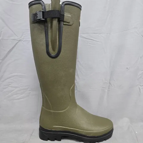 BOXED PAIR OF LE CHAMEAU WELLINGTON BOOTS IN DARK OLIVE SIZE UK 5