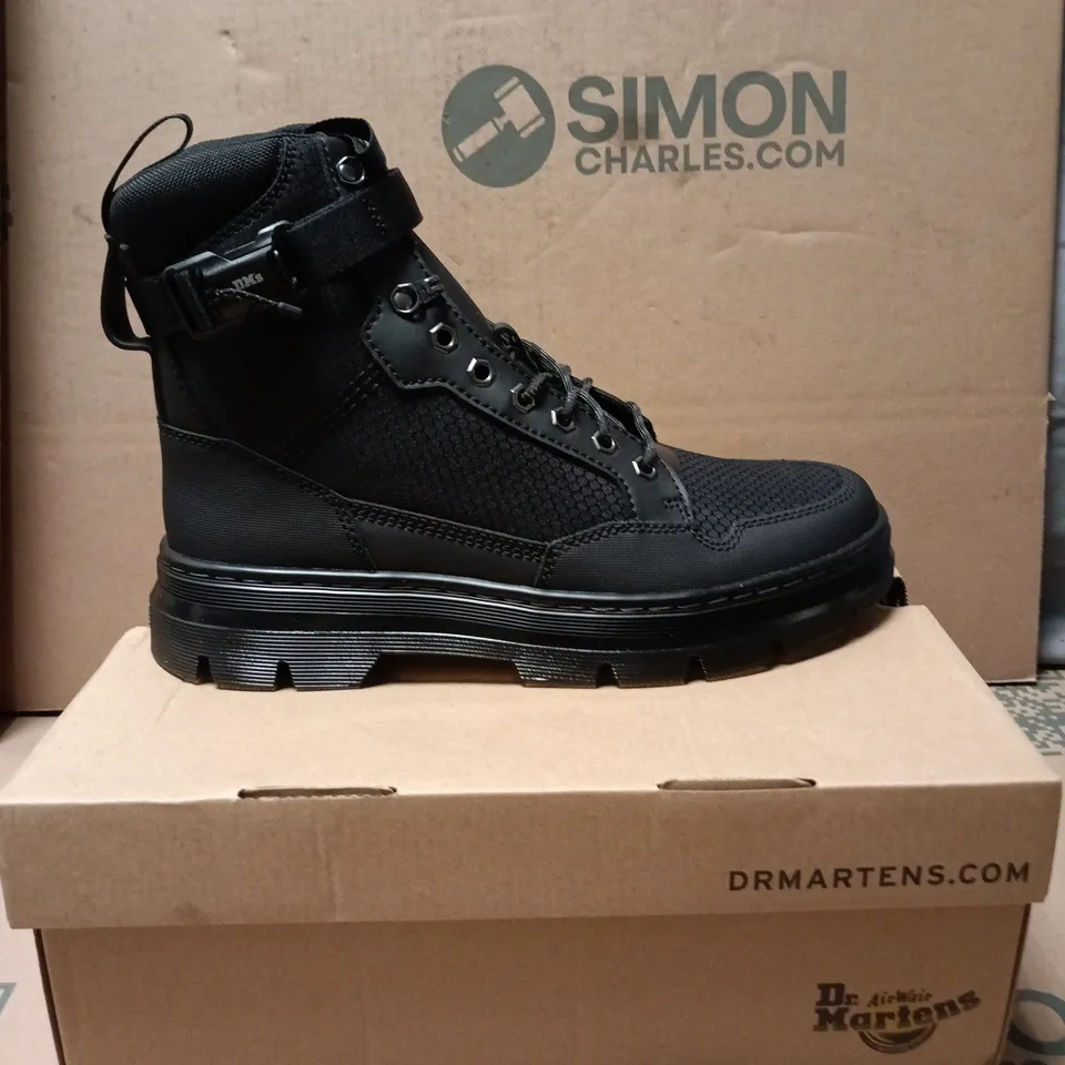 DR. MARTENS COMBS TECH MK.02 BLACK BOOTS, UK 9 (EU 43)