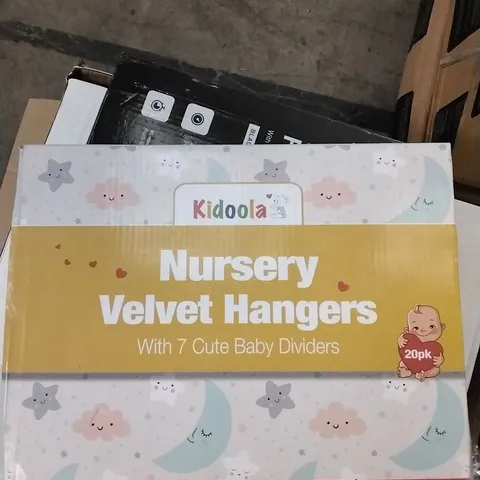 BOXED KIDOOLA 20PK NURSERY VELVET HANGERS 