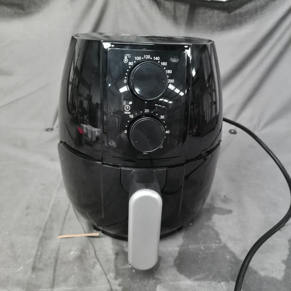 BOXED DAEWOOD 2.5 L COMPACT AIR FRYER 