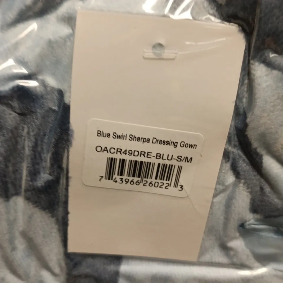 THE OODIE BLUE SWIRL SHERPA DRESSING GOWN – SIZE S/M