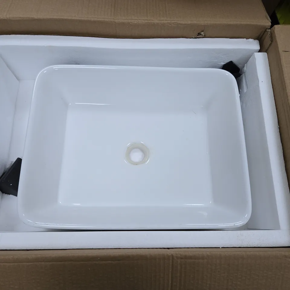 DOPORRO COLOSSUM102-600 WASHBASIN – MINERAL CAST, WHITE