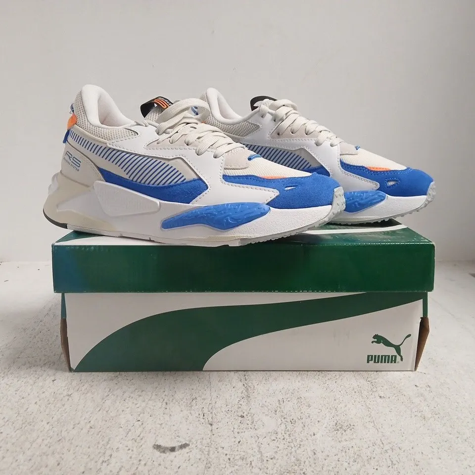 BOXED PAIR OF PUMA RS-Z BP TRAINERS IN BLUE/GREY SIZE UK 7