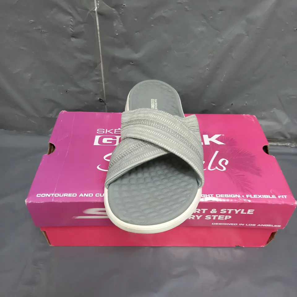 SKECHERS GO WALK SANDALS GREY SIZE 5