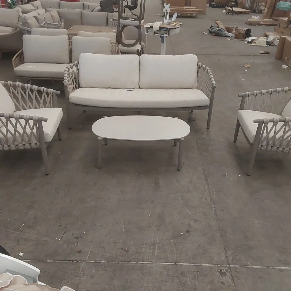 CLEVELAND LOUNGE SET IN BEIGE