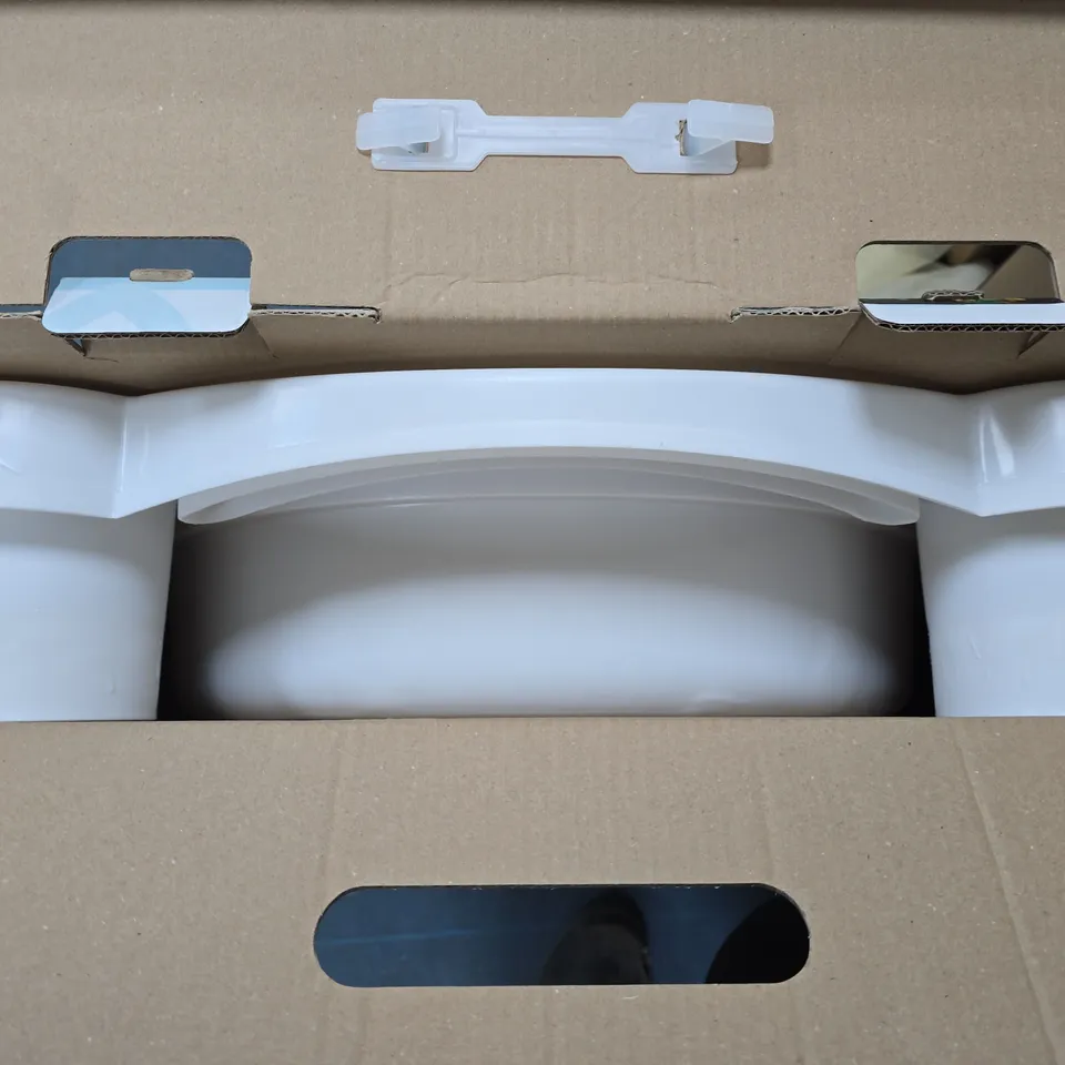 CHILDREN'S OUTDOOR GARDEN PLAYSET – BOXED