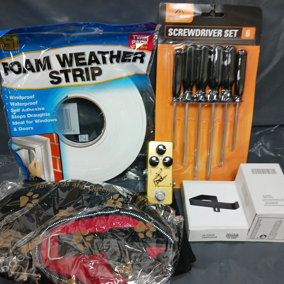 APPROXIMATELY 12 ASSORTED HOUSEHOLD ITEMS TO INCLUDE FOAM WEATHER STRIP, SCREWDRIVER SET, MOSKY AUDIO PEDAL, ETC