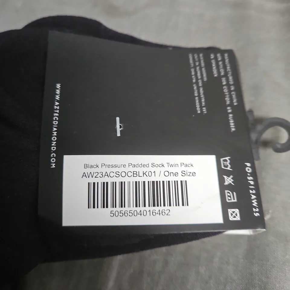 AZTEC DIAMOND BLACK PRESSURE PADDED SOCK TWIN PACK – ONE SIZE