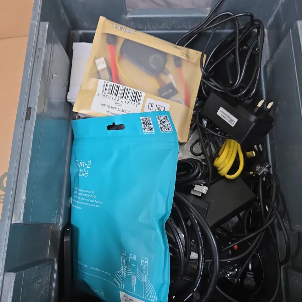 APPROXIMATELY 10 ASSORTED ELECTRICAL PRODUCTS TO INCLUDE REMOTE CONTROLS, ELECTRIC TOOTHBRUSH CHARGER AND CABLES