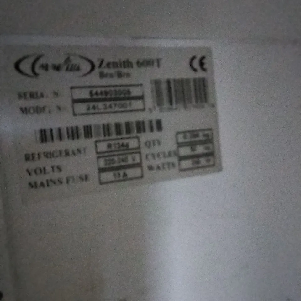 CORNELIUS R134A COMMERCIAL DRINKS DISPLAY FRIDGE