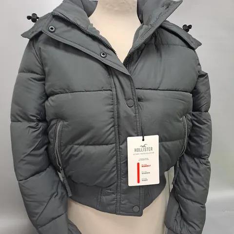 HOLLISTER PUFFER COLLECTION IN GREY - SIZE SMALL