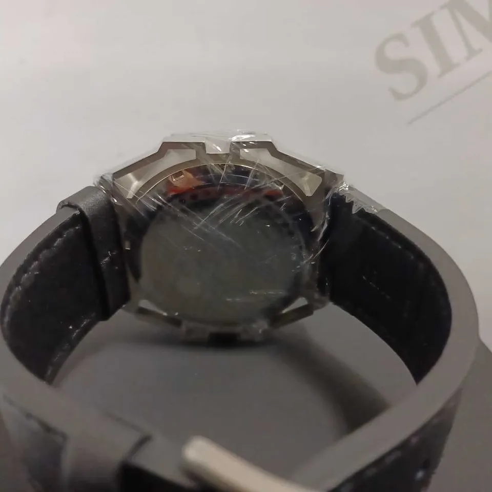 MEN’S ZIHLMANN & CO CHRONOGRAPH WATCH – MODEL ZC100 – STAINLESS STEEL CASE – BLACK DIAL WITH SUB DIALS – 5ATM WATER RESISTANT – BLACK GENUINE LEATHER STRAP 