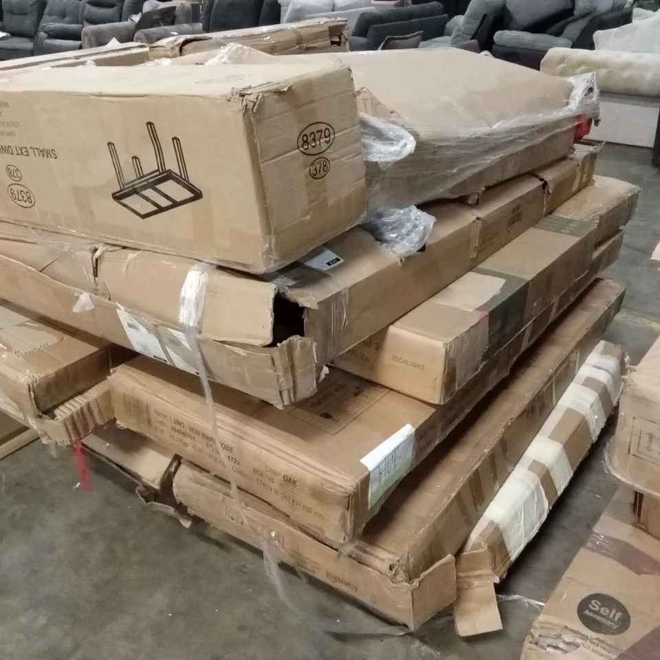 PALLET OF ASSORTED INCOMPLETE DESIGNER FURNITURE PARTS AND PIECES