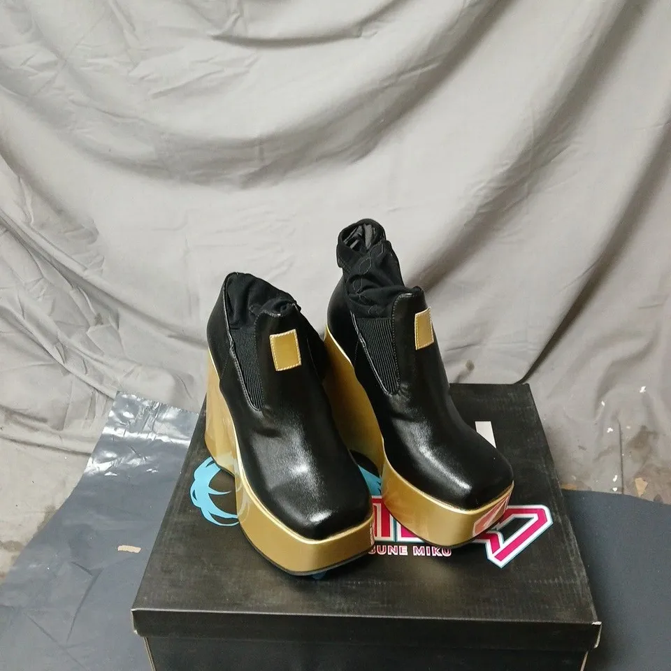 KOI MERINGUE LUKA PLATFORM FISHNET BOOTS BLACK BOXED SIZE 3