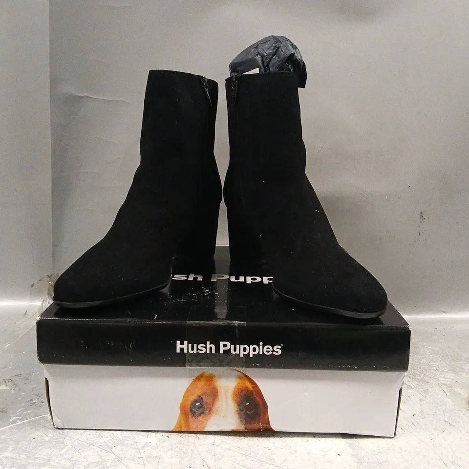 BOXED PAIR OF HUSH PUPPIES OCTAVIA HEEL BOOTS IN BLACK SIZE UK 6
