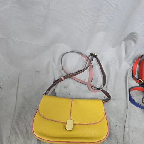 WHITE STUFF YELLOW PEBBLED LEATHER CROSSBODY BAG WITH PINK EDGING