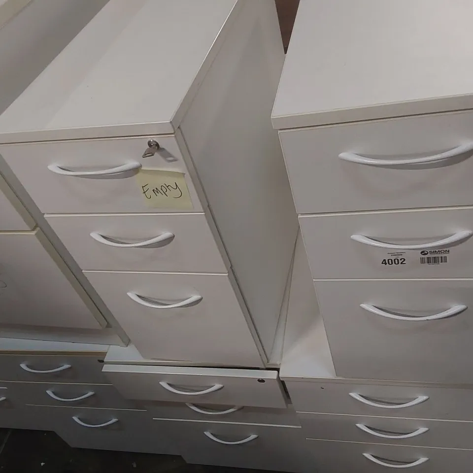 8X ASSORTED WOODEN WHITE DRAWER CABINETS
