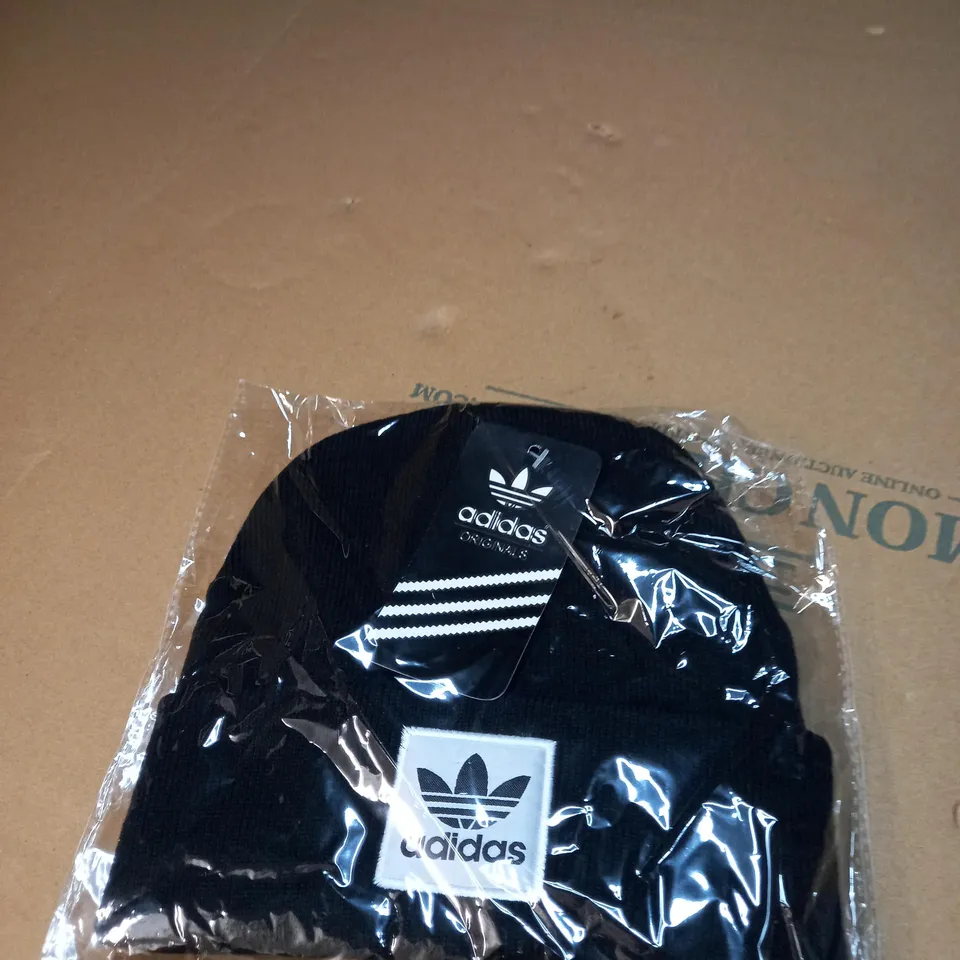 UNISEX ADIDAS ORIGINAL BEANIE HAT 