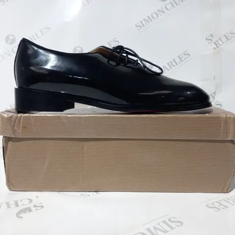 BOXED PAIR OF CHRISTIAN LOUBOUTIN PARIS LACE UP SHOES IN BLACK EU SIZE 43