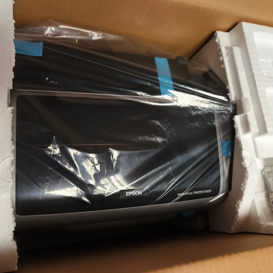 BOXED EPSON STYLUS PHOTO R300