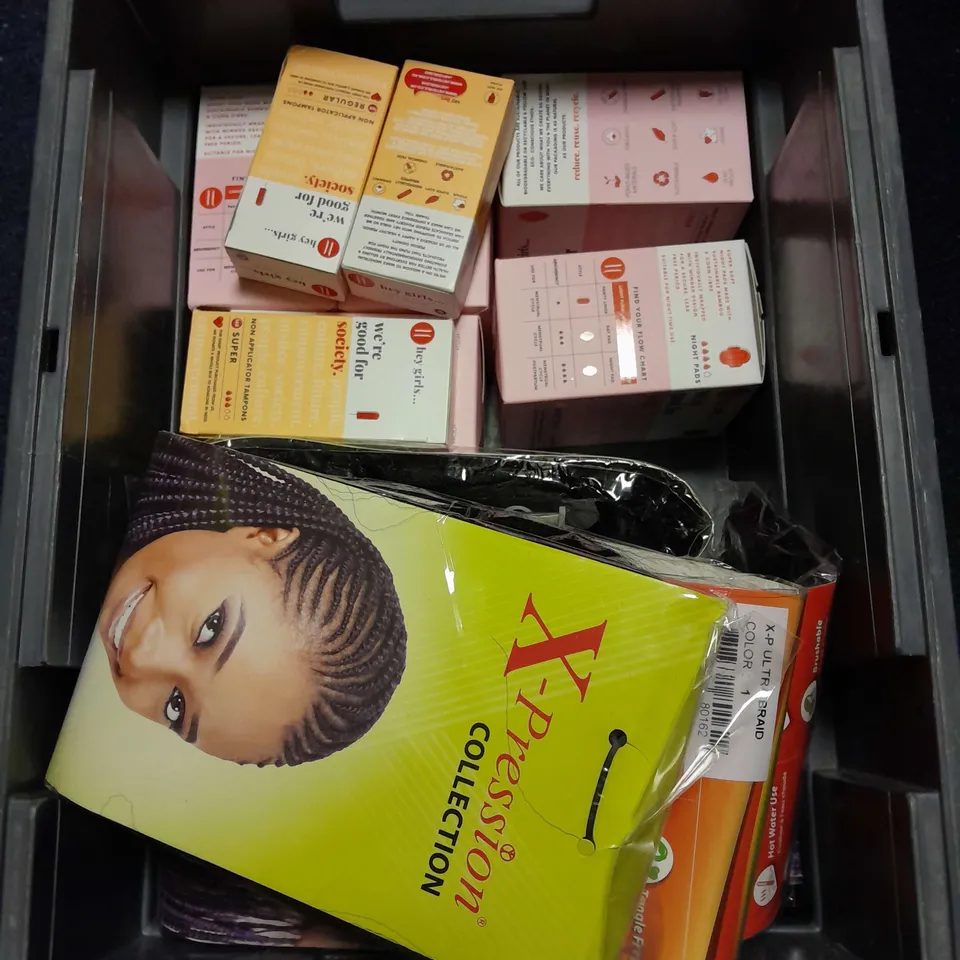 TOTE OF APPROX 12 ASSORTED HAIR PRODUCTS AND HEY GIRL PRODUCTS 