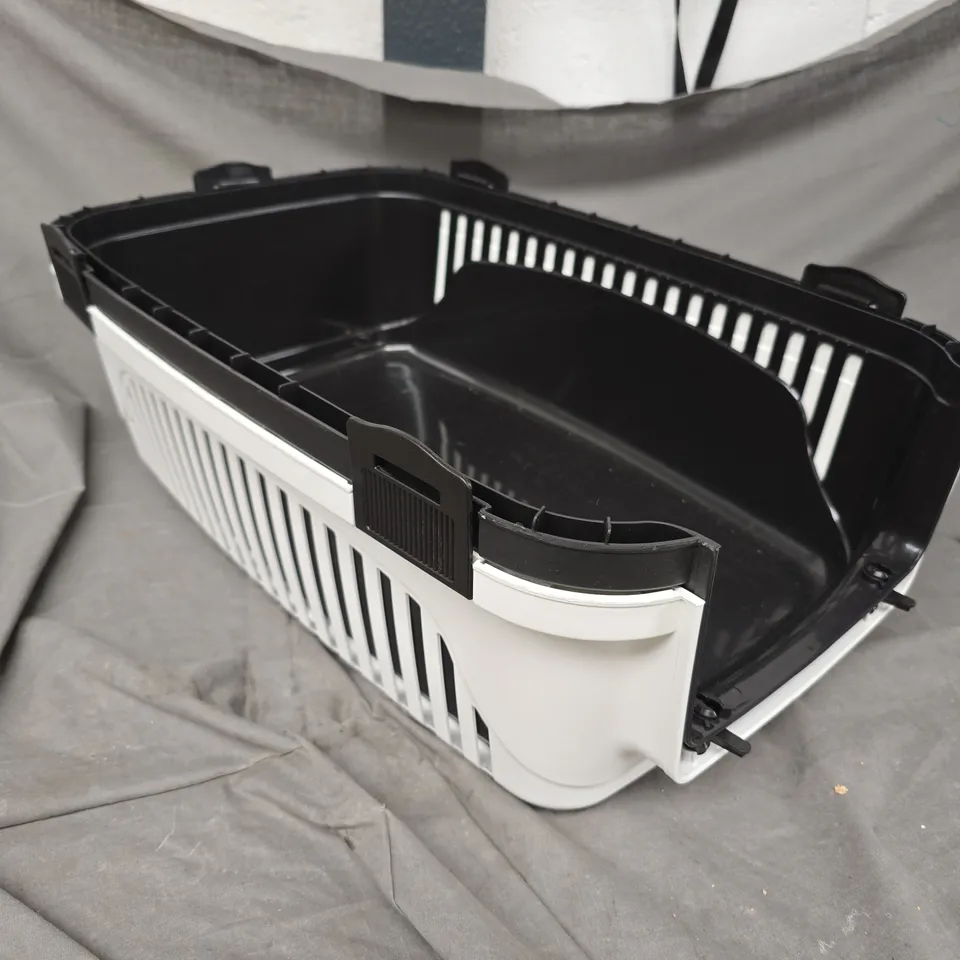 BLACK AND WHITE CAT CARRIER 