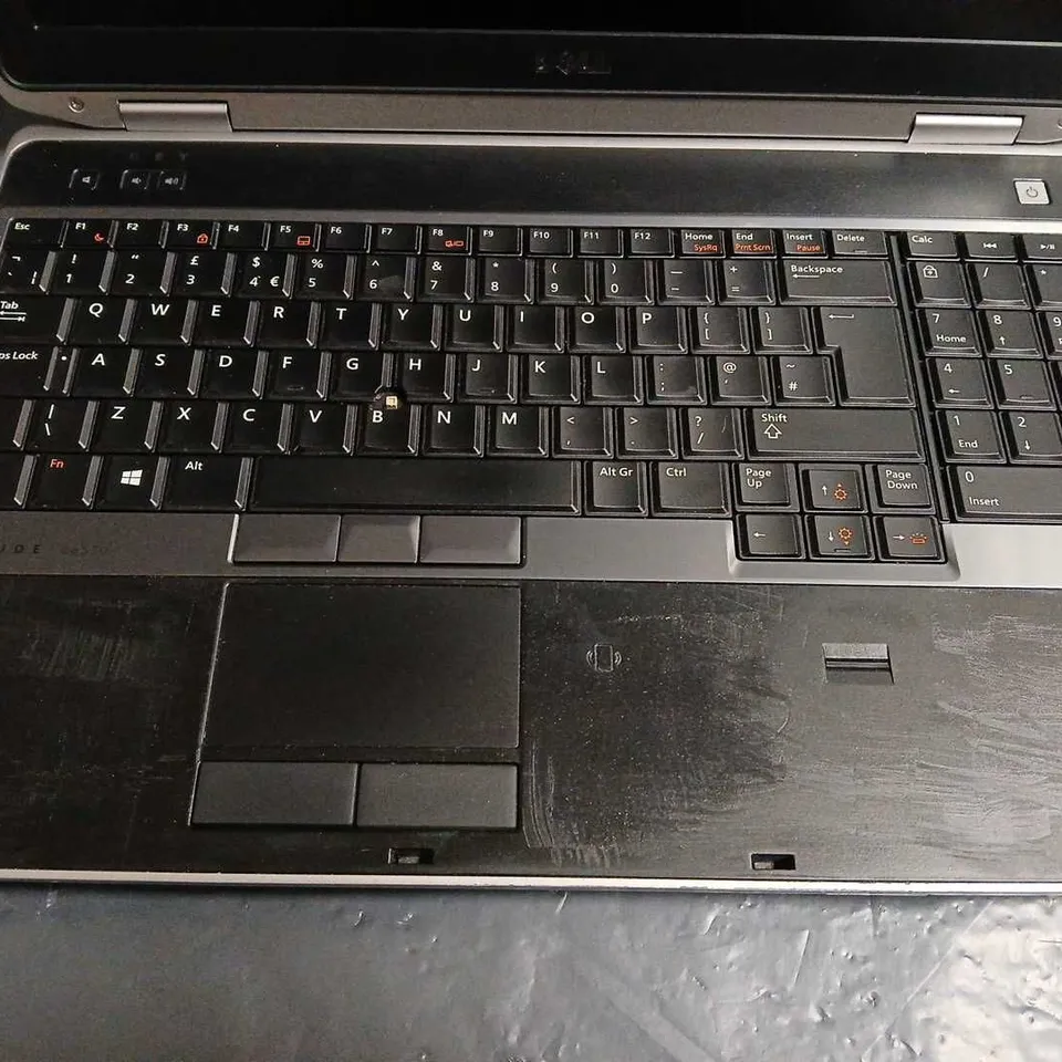 DELL LATITUDE E6530 SERIES LAPTOP 