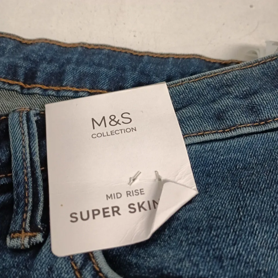 M&S COLLECTION WOMEN'S MID RISE SUPER SKINNY JEANS – UK 20, REGULAR, MEDIUM INDIGO