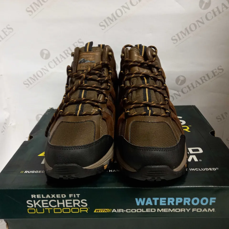 SKECHERS BROWN WATERPROOF HIKING BOOTS UK 9