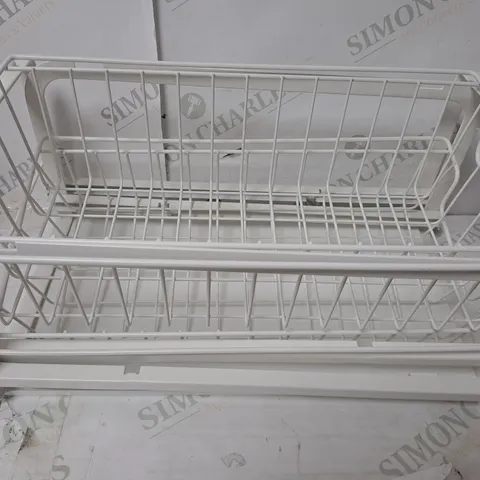 METAL STORAGE UNIT IN WHITE