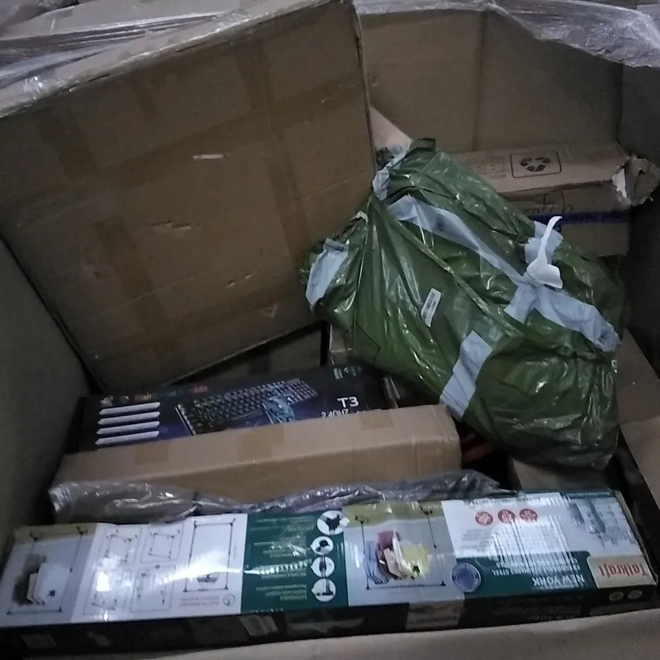 PALLET OF ASSORTED ITEMS INCLUDING BLACK+ DECKER DUAL HEIGHT WORKBENCH, STORAGE SHELF, WOLFWISE BEACH TENT, BAAB ORGANISING CUBE STORAGE ORGANISER, KIDS SCOOTER, SUNLN SQUARE CHAIR